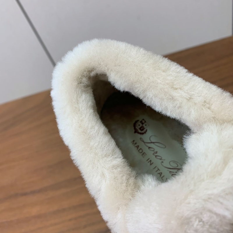 L0r0 P1ana loafers